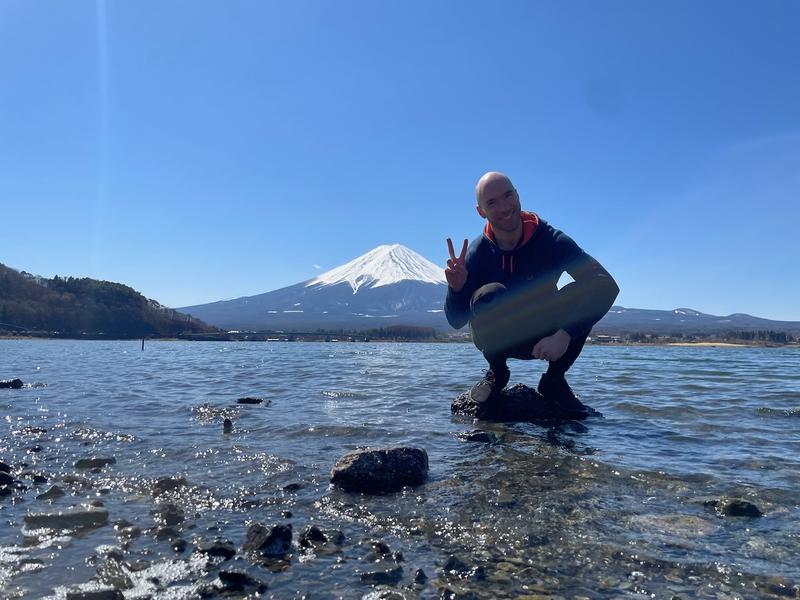 Me posing in front of Mt. Fuji on a beautiful day in Fujikawaguchiko